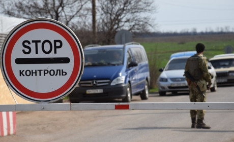 Чи є порушенням закону виїзд з окупованих територій в росію: пояснили у Мінреінтеграції