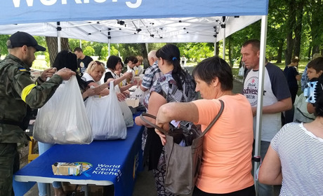 У Жовтих Водах 1000 внутрішньо переміщених сімей отримали гуманітарну допомогу