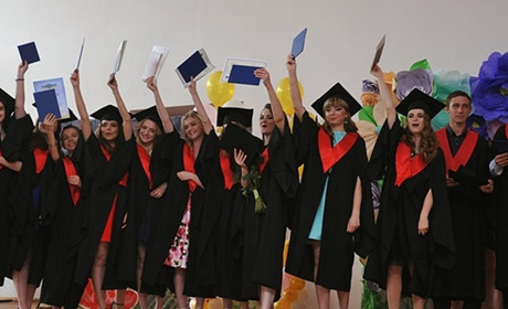 Де випускникам Херсонщини можна забрати документ про середню освіту?