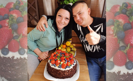 Торт із полуницею на день народження коханого чоловіка: рецепт від переяславки