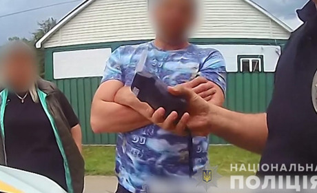 У Гадячі місцевий мешканець намагався підкупити патрульних поліцейських