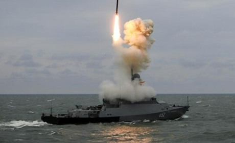 Підводні та надводні російські човни зберігають режим готовності до ракетних атак по Україні
