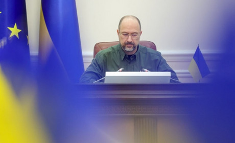 Безробітних українців залучатимуть до суспільно-корисних робіт і платитимуть їм за роботу зарплату