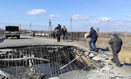 Надзвичайники евакуювали чоловіка та жінку з Великої Новосілки Волноваського району