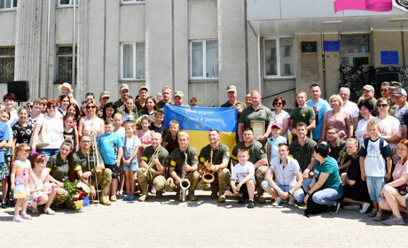 Ніжин: концерт творчого колективу Заслуженого академічного Зразково-показового оркестру ЗСУ