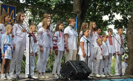 В Барі пройшла благодійна акція "Доброго вечора, ми з України". На ЗСУ барчани зібрали понад 18 тис