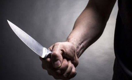 Вдарив ножем у серце: поліцейські затримали жителя П`ятихаток за замах на вбивство