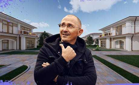 Багатьох ламає, коли вони втрачають все. Як кримчанин будує житло для переселенців
