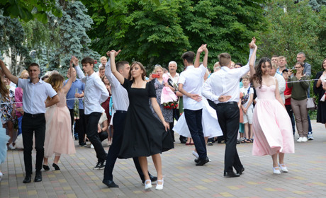 "Золоті" і "срібні" випускники Кагарличчини – 2022