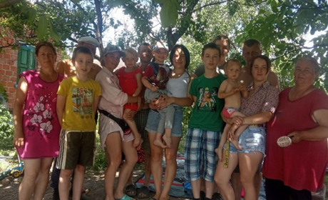 «Усе таке соковите, зелене, корівкам подобається»: Родина з Донеччини перевезла ферму на Гадяччину