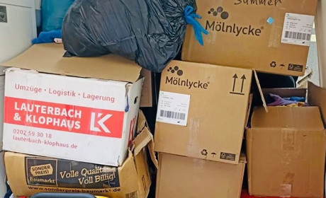 У комітеті самооорганізації населення можна отримати одяг