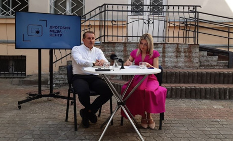 “Не хочемо мати під серцем п'яту колону”: Тарас Кучма про благонадійність ВПО та будівництво житла