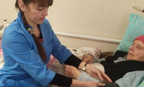 "Головне зараз - вижити": що відбується у геріатричному відділені Першопокровки