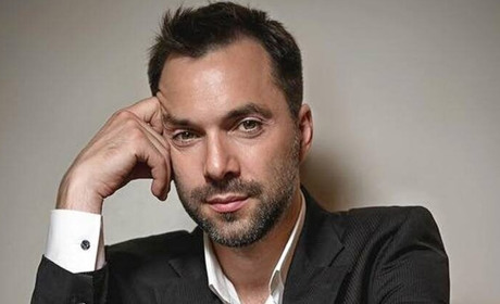 Дерусифікація в Корюківській громаді. Чи хотів би Арестович, щоб вулиця в Прибині носила його ім'я