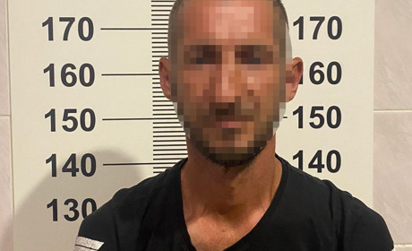 У Старокостянтинові поліцейські оперативно затримали грабіжника-рецидивіста