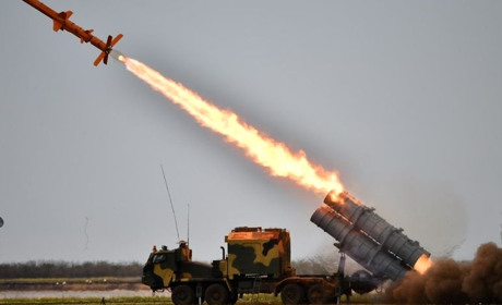 Ворог з літака Су-35 знову атакував Одещину: українські сили ППО збили ракету Х-31