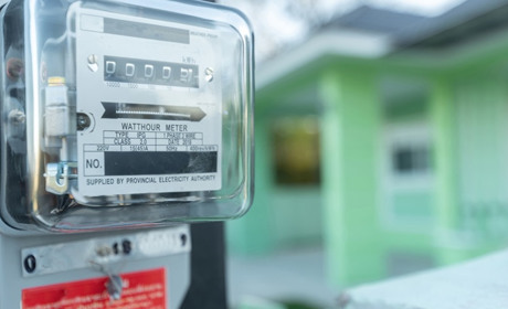 Працівники ДТЕК КРЕМ знову зніматимуть показники електролічильників у клієнтів