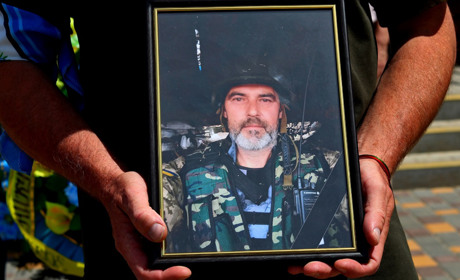 У Нікополі провели в останню путь загиблого захисника України Леоніда Антипенка