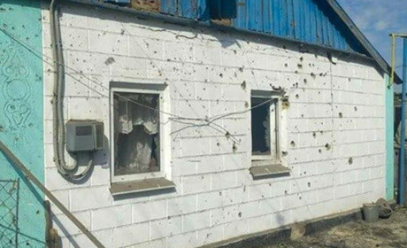 20 зруйнованих домівок, поранені мирні жителі та вибух на складі росіян