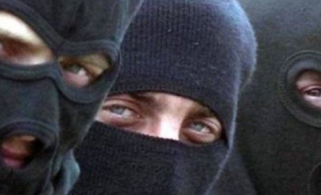 Розбій та пограбування: суд виніс вирок трьом старокостянтинівцям