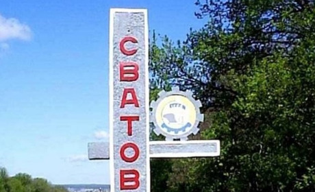 Багато місцевих пішли на співпрацю з “лнр”. Розповідь очевидиці про життя Сватового в окупації