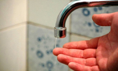 У Жовтих Водах триває низка аварійних та відновлювальних робіт на водогоні: хто сидітиме без води