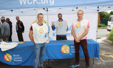 У Гадячі переселенці отримали продуктові набори від World Central Kitchen