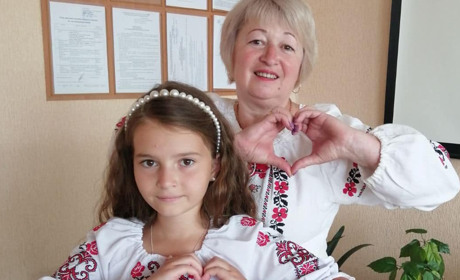 Дев’ятирічна школярка із Золотоноші визнана найкращим знавцем рідної мови в Україні
