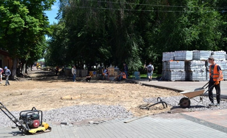 Відновилися роботи з реконструкції вулиці Гоголя