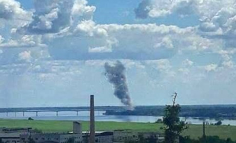 У Херсоні горить черговий склад окупантів, росіяни в паніці – СтратКом ЗСУ