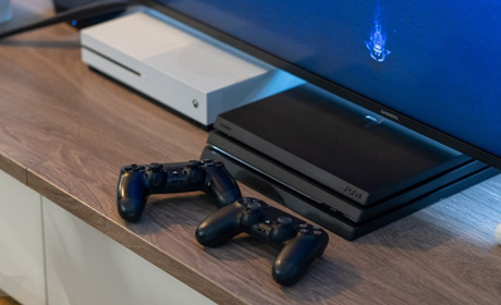 З’явилися перші фото та відео старших версій PlayStation 5, які мають вийти у 2023 році