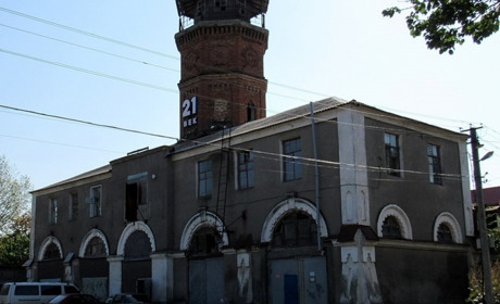 Росіяни знищують все українське. В окупованому Старобільську розбили пам'ятник