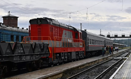 Окупанти роблять “живий щит” з пасажирів дизельного потягу Волноваха-Маріуполь
