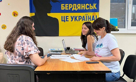 У Запоріжжі відкрилось друге відділення інформаційно-гуманітарного центру для бердянців