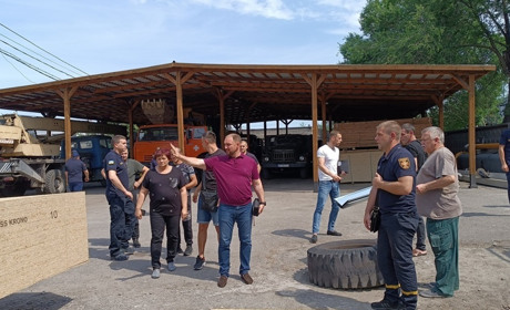 Мешканці Гуляйполя отримають будматеріали для відновлення житла після обстрілів