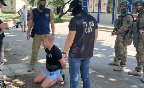 У Жовтих Водах СБУ затримала осіб, які «видавали» українські паспорти російським диверсантам