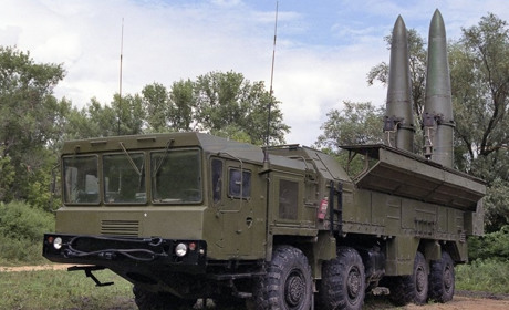 Окупанти під Мелітополем забрали у фермерів тракторні бригади для своєї бази