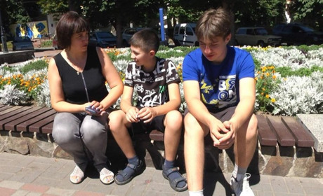 З окупованого Сватового до Хмельницького. Історія евакуації та життя родини на новому місці