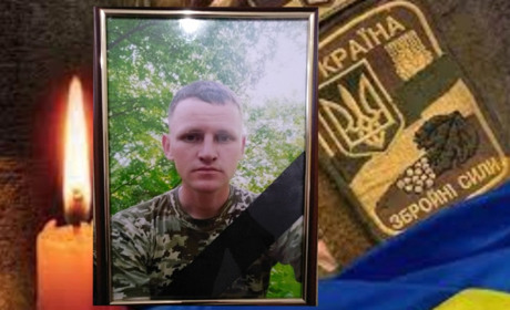 Втрата громади - в Антонівку везуть загиблого воїна. Він з 1995 року