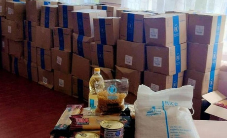 Де відкрили гуманітарні хаби для переселенців з Луганщини: адреси, телефони, форми для допомоги