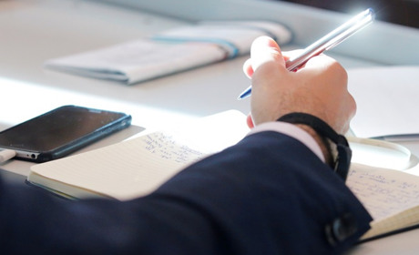 Робота в Смілі: що пропонує центр зайнятості, соцмережі, сайт пошуку роботи та телеграм-канали