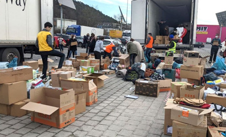 До Южного прибула третя закордонна фура з гуманітарною допомогою