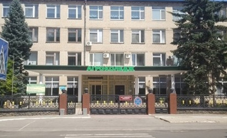 Агроколедж Нової Каховки на роздоріжжі