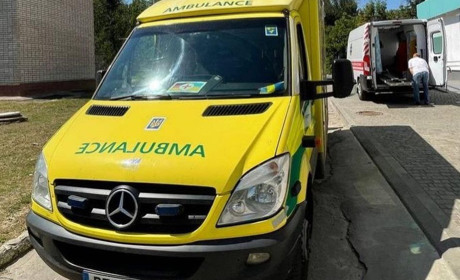 Волонтери благодійної організації «Корабель допомоги» передали Нікополю машину швидкої допомоги