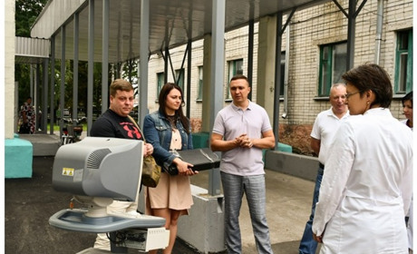 Ніжинській центральній міській лікарні передали УЗД-апарат