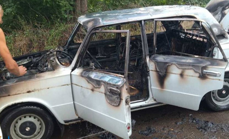 Пожежа у Жовтих Водах: під час руху загорівся автомобіль