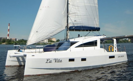 Прокат яхти: незабутній відпочинок на Дніпрі