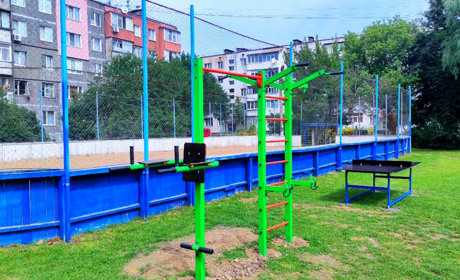 Ніжин поповнився новою спортивною локацією. Охочих запрошують тренуватися на свіжому повітрі