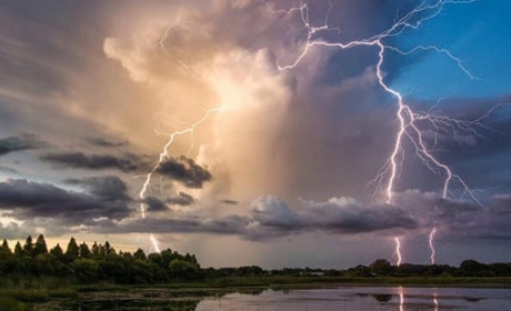 В Южному оголосили штормове попередження