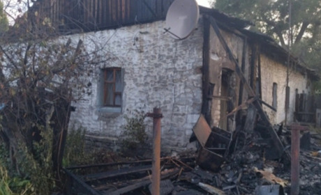 Російські окупанти вдарили по приватному сектору в Торецьку. Є поранені, серед яких одна дитина